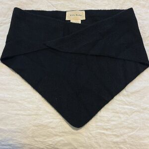 Black Triangle Scarf